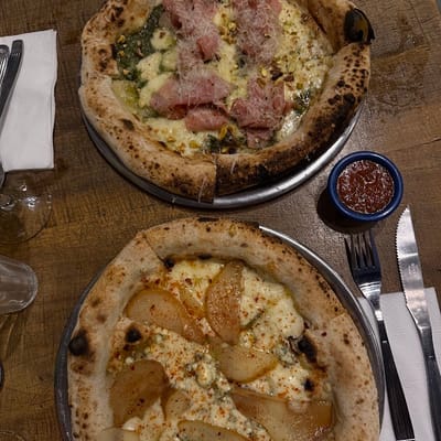 ANDIAMO • Pizza y Café