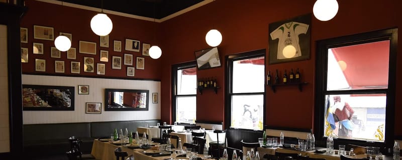 Cover de Almacén & Restaurant Suipacha